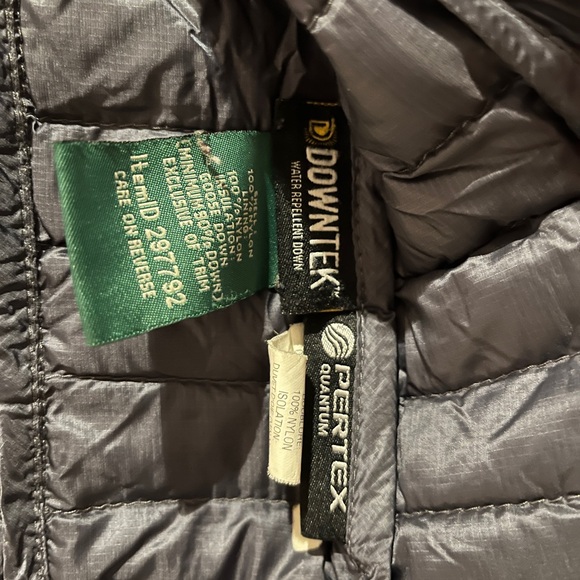 LL Bean Jacket Mens Down Puffer Ultralight 850 Down Black Stowaway. - Picture 6 of 8